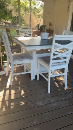 Dining set