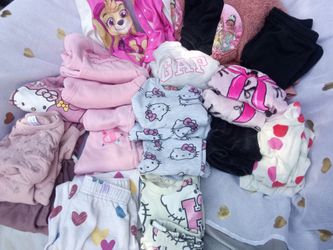 Large Lot Of Girls 3-4T clothing $20