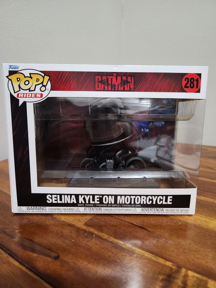 Funko Pop Rides The Batman: Selina Kyle on Motorcycle