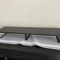 Tv or Monitor Stand 39”