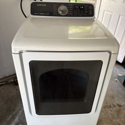 GREAT CONDITION SAMSUNG ELECTRIC DRYER SECADORA ELÉCTRICA CALIENTA BIEN 