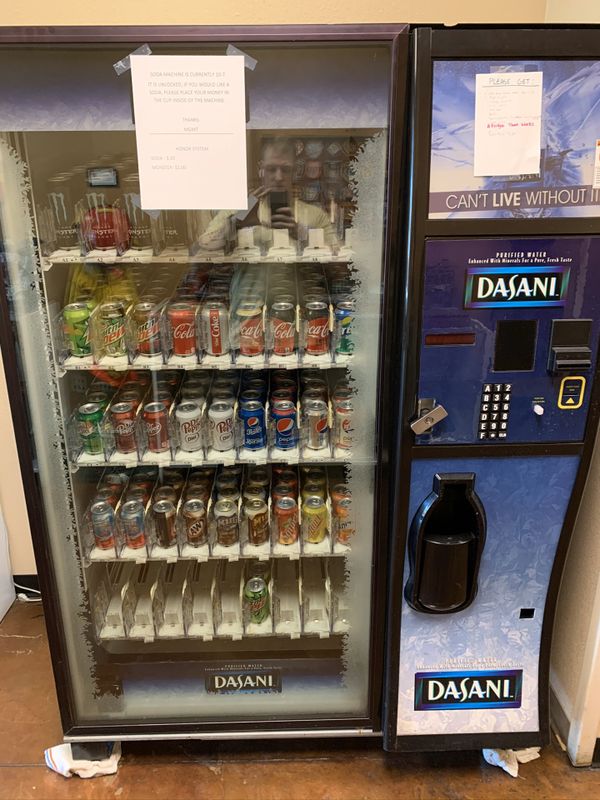 DN 5000 Elevator Soda Machine for Sale in Las Vegas, NV OfferUp