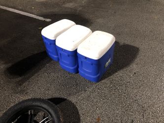 3 Blue & White Cooler