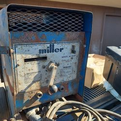 MILLER M-180 ARC WELDER 