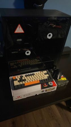 PC / Keyboard / Mouse. Leaving this for 2 or 3 days first come first serve