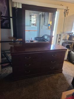 6 Drawer Dresser with Mirror