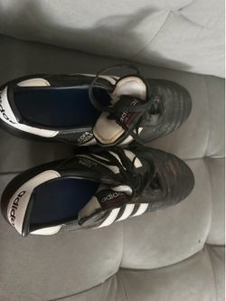 Soccer cleats
