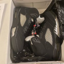 Jordan 5 Retro  (2016) 100% Authentic  Size 9