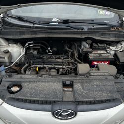 2011 HYUNDAI TUCSON (PARTS ONLY)