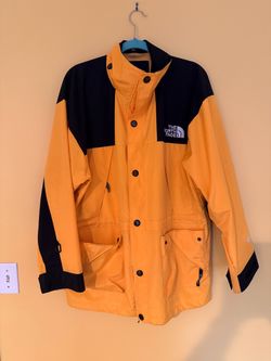 The North Face Gortex Mountain Jacket yellow Black