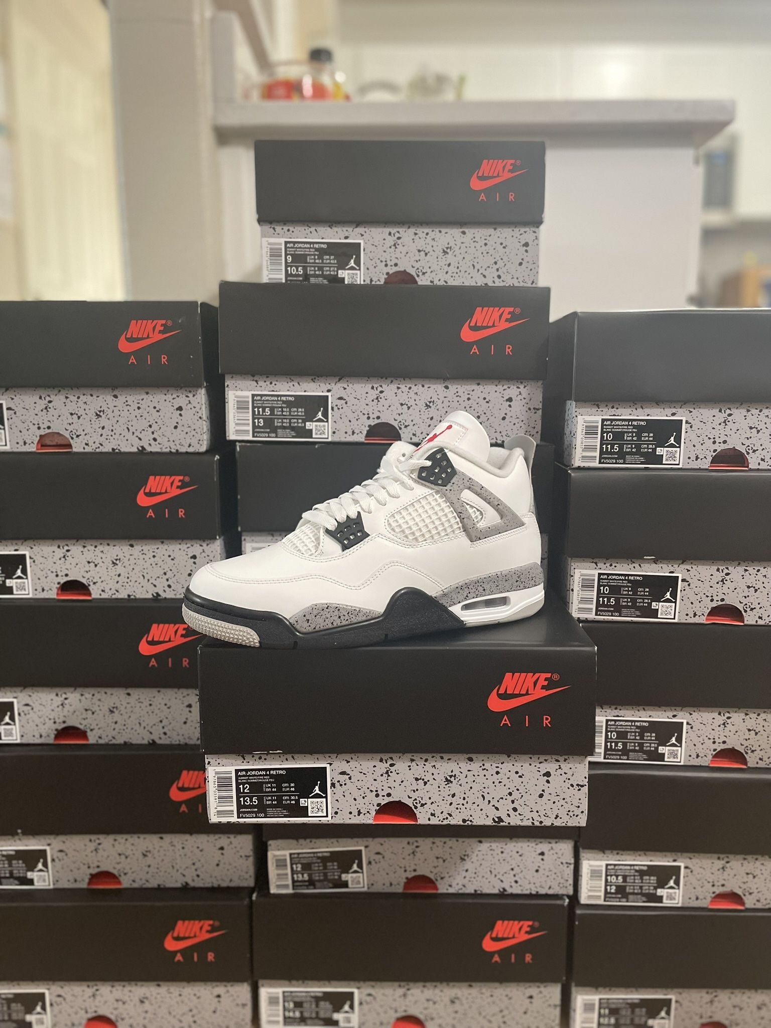 Jordan 4 White Cement