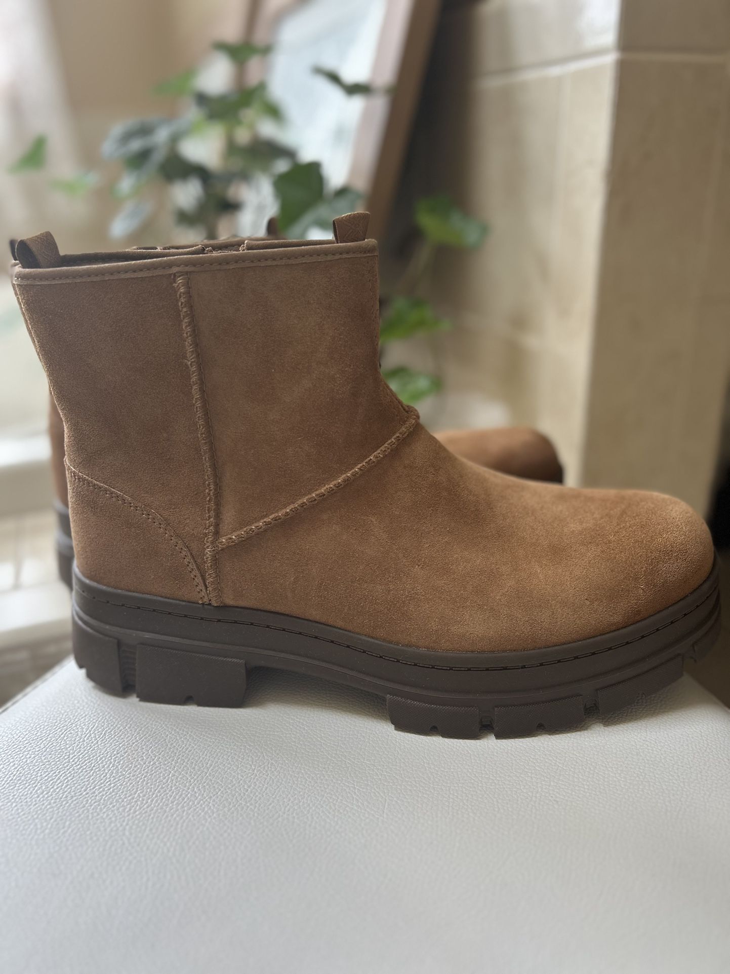 Brand New Men’s UGG BOOTS