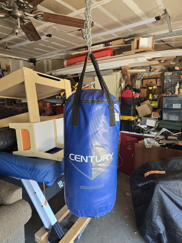 60 Lb Hanging Punching Bag