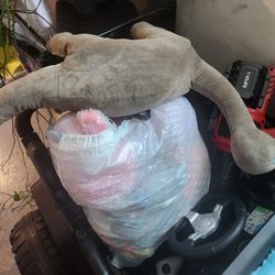 FREE GARBAGE BAG OF STUFFED ANIMALS