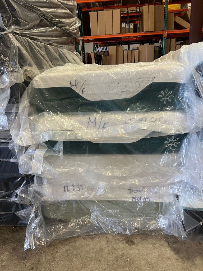 🩷 Twin mattress memory foam $199