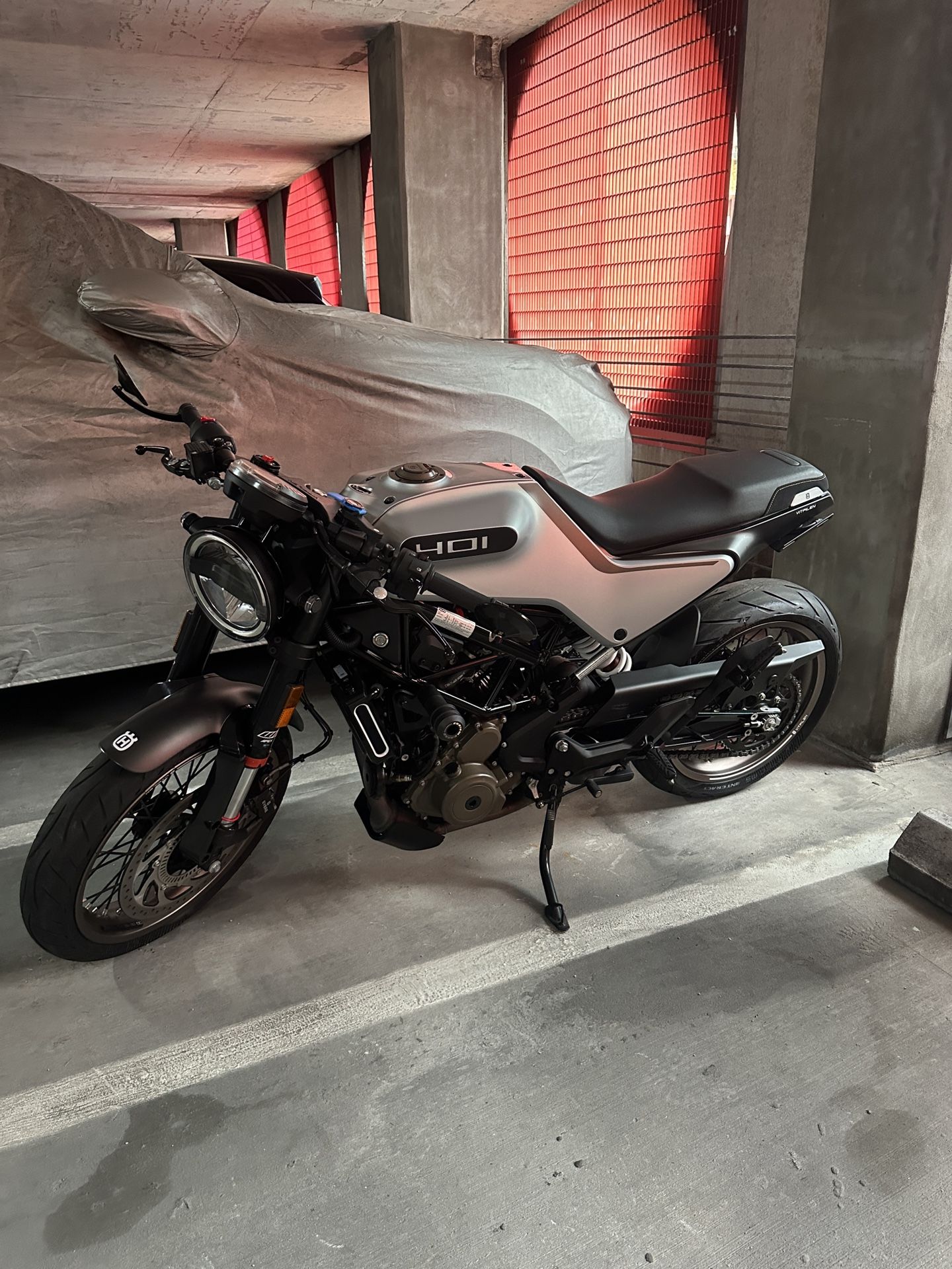 2023 Husqvarna Vitpilen 401