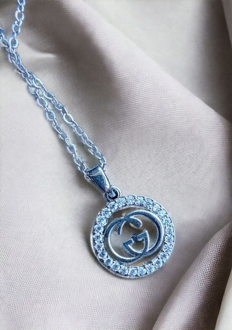 Stunning  Silver 17"  LUXURY Necklace 
