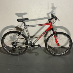 BICYCLE TREK 21 SPEED SIZE 26 BRAND NEW