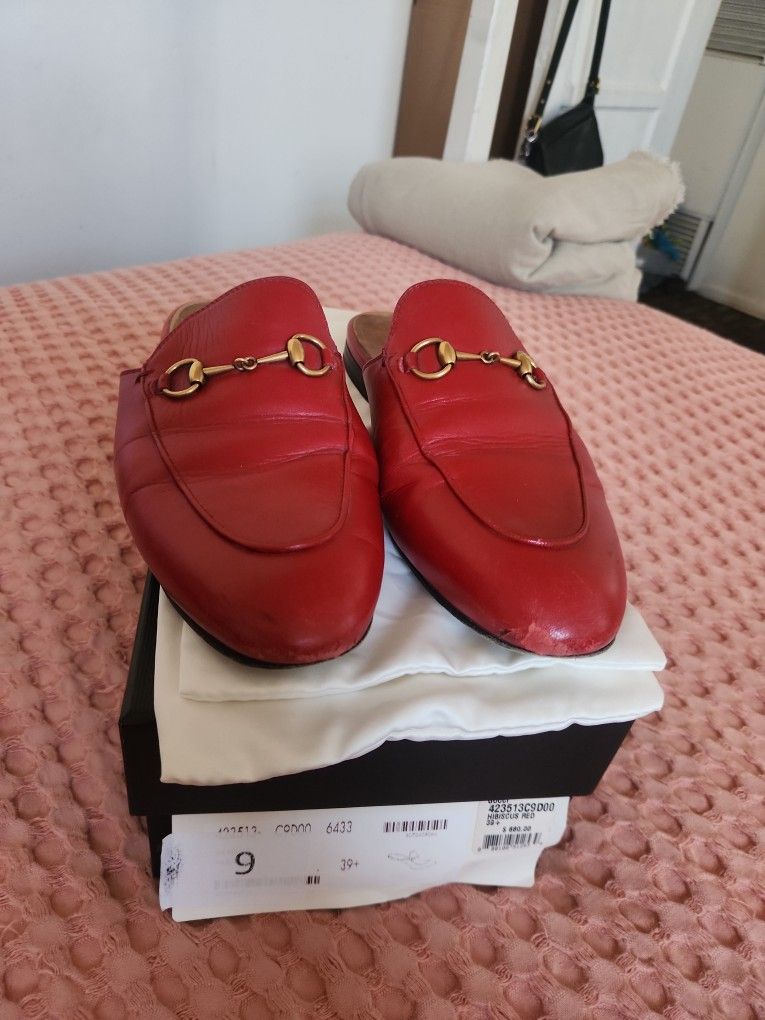 Gucci Shoes Size 39 1/2 Red Color
