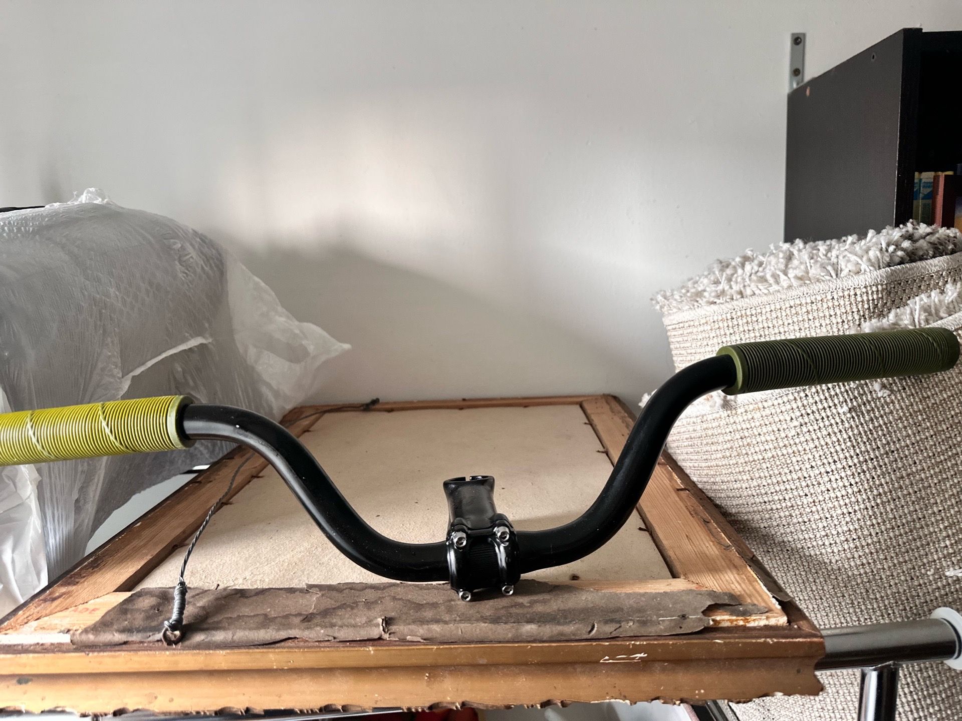 Fixie Riser Handlebar 25.4 clamp for Sale in Los Angeles, CA - OfferUp