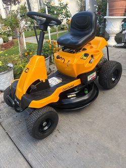 30 in. 10.5 HP Briggs & Stratton Engine Hydrostatic Drive Gas Rear Engine Riding Mower with Mulch Kit Included