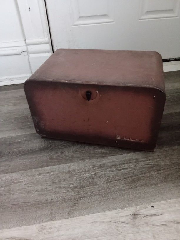 Vintage Antique Bread box 