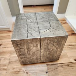 High End Metal End Table 80 OBO