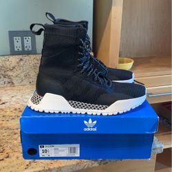 Adidas Original Boots Size 10 1/2
