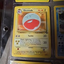 Electrode 18/64 Jungle NON-HOLO Rare Pokemon Card Light play