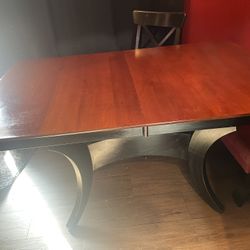 Table With Hidden Leaf