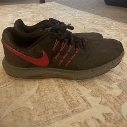 Nike and kizik (Size 10)