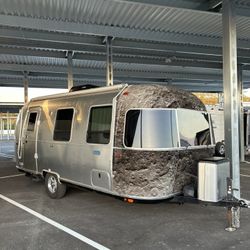 2022 Airstream Bambi 22fb