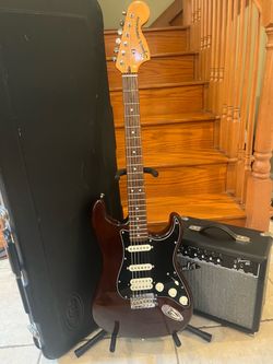 Squier Classic Vibe Stratocaster (Mint) w/ Hardshell Case, Fender Amp