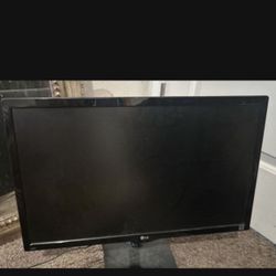Lg Monitor & Speakers (Bundle Deal)