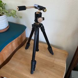 49”H Tripod for Camera Lightweight with Handle 1/4 Plate for Canon Nikon Sony