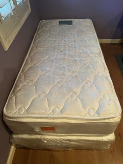 Luxopedic Collection mattress