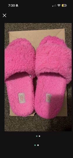 Used Uggs Slippers $20