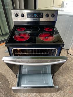 Samsung stove working perfectly in excellent conditions🔥