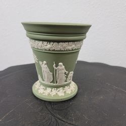 Pre 1960's Wedgwood jasper Ware, Celadon & Cream Neoclassic Greek, 5" Vase