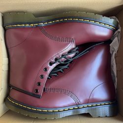 BRAND NEW SIZE 11 DOC MARTENS 