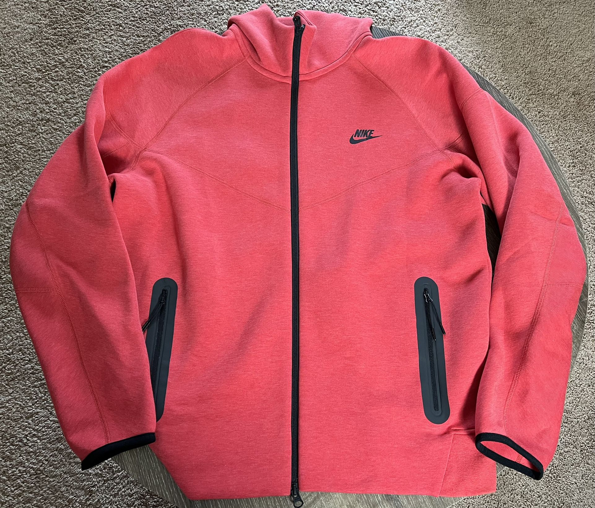 Nike Tech Fleece Windrunner Full-Zip Hoodie University Red | Size L | FB7921-672 (NWT)