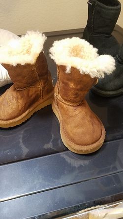 Baby girl uggs boots