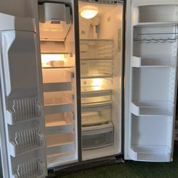 GE profile Refrigerator