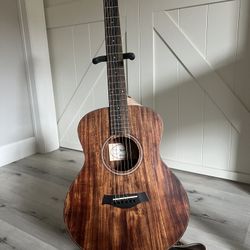 Taylor Guitar 