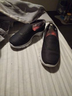 Skechers Size 5