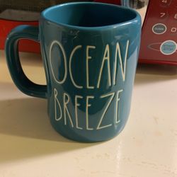 RaeDunn… 1 Mug Writing On Front And Back