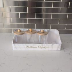 Bathroom/Toothbrush/Toiletries Organizer