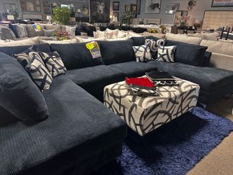 Perfect blue sectional! $1599 📲💙🔥