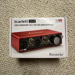 FOCUSRITE SCARLETT  2i2 THIRD GEN