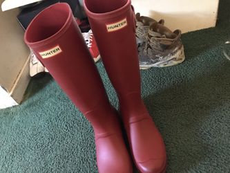 Hunter boots size 9.5